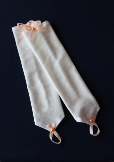 Перчатки для девочек (айвори с оранжевым бантиком)