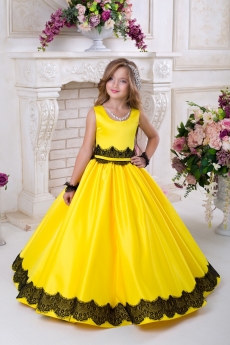 Платье для девочки Жасмин (с кружевными браслетами) (желтое с черным кружевом)