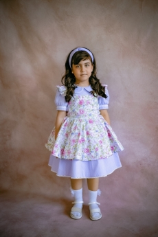 Платье для девочки + фартук Красавушка (сиреневое с цветочками)